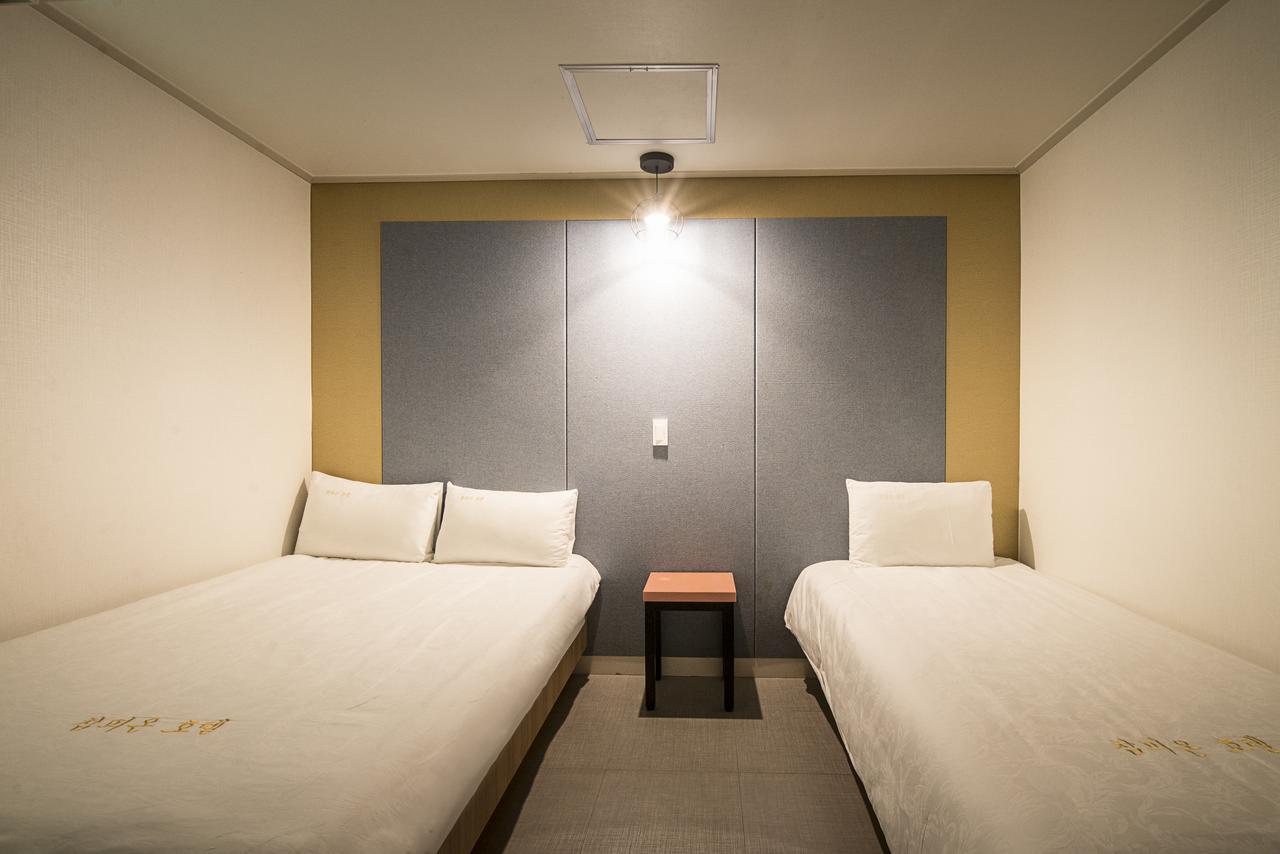 Champion Hotel Jeju Exterior foto